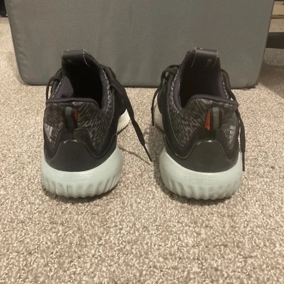 ADIDAS Men’s AlphaBounce “Core Black” Men Size 13. 
Excellent Condition - Picture 4 of 4